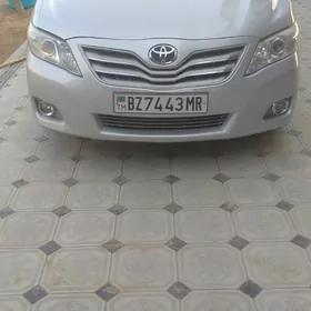 Toyota Camry 2011