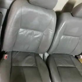 Duty kemri sidenya salony