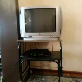 TV.tuner.podstavka
