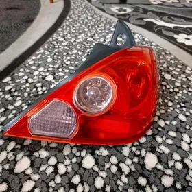 Versa 2010 yzky fara