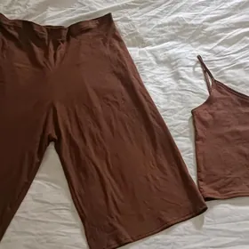 Топ и шорты новые