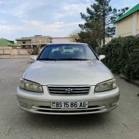 Toyota Camry 1997