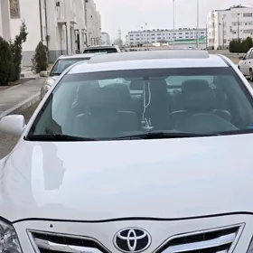 Toyota Camry 2011