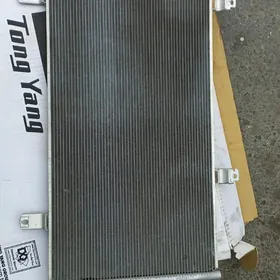 radiator TOYOTA