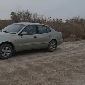 Daewoo Leganza 1998