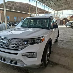 Ford Explorer 2022