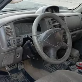 Mitsubishi Montero 1998