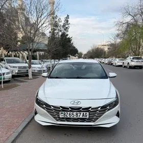 Hyundai Elantra 2021