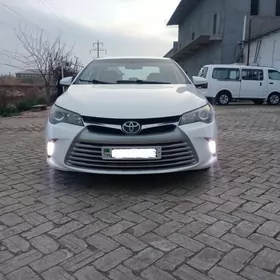 Toyota Camry 2015