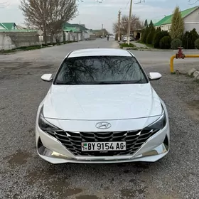 Hyundai Elantra 2023