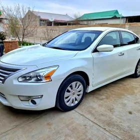Nissan Altima 2013