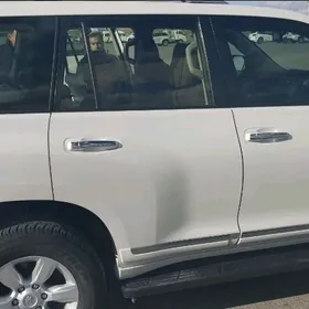 Toyota Land Cruiser Prado 2014