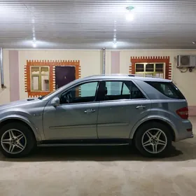 Mercedes-Benz ML350 2010