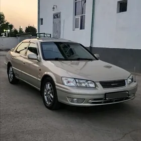 Toyota Camry 2000