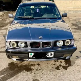 BMW 525 1992