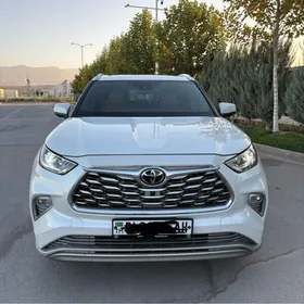 Toyota Highlander 2023