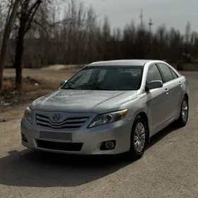 Toyota Camry 2011