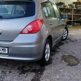 Nissan Versa 2009