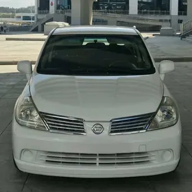 Nissan Versa 2010