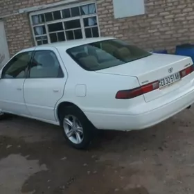 Toyota Camry 1999