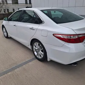 Toyota Camry 2017