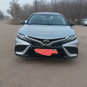 Toyota Camry 2023