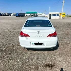 Toyota Avalon 2008