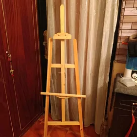 Мольберт. новый