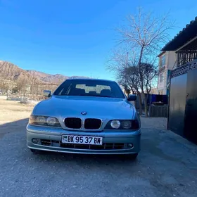 BMW E39 1999