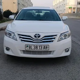 Toyota Camry 2010
