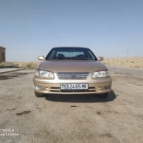 Toyota Camry 2001