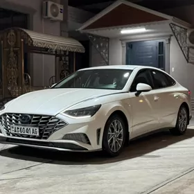 Hyundai Sonata 2021