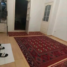 İPATEKA GRAJDAN 4 KOMNAT