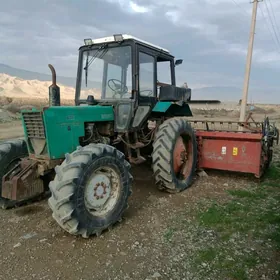 MTZ 82 2002