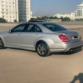 Mercedes-Benz S-Class 2007