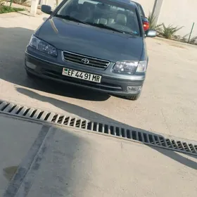 Toyota Camry 2000
