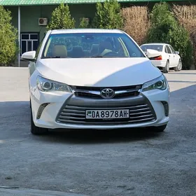 Toyota Camry Hybrid 2017