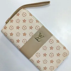 Женские кошельки-клатчи