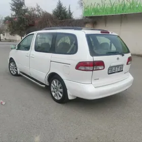 Toyota Sienna 1999