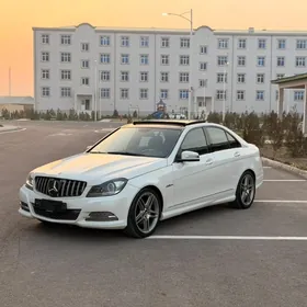 Mercedes-Benz C300 2008