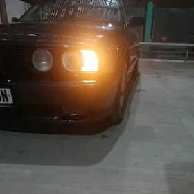BMW 525 1992