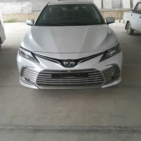 Toyota Camry 2023