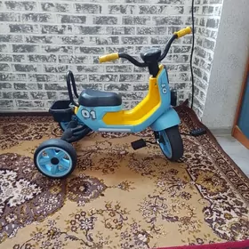 Велосипед трехколесный