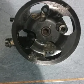 Gidrousilitel TOYOTA