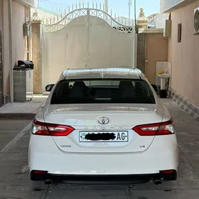 Toyota Camry 2020