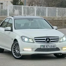Mercedes-Benz C350 2012