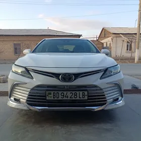Toyota Camry 2018