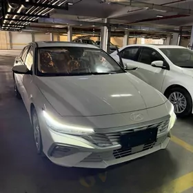 Hyundai Elantra 2026