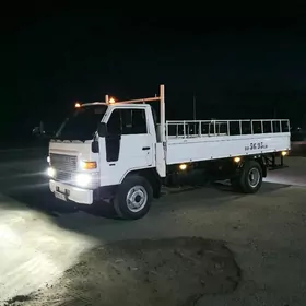 Mitsubishi Canter 1995