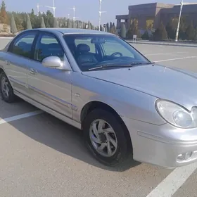 Hyundai Sonata 2005